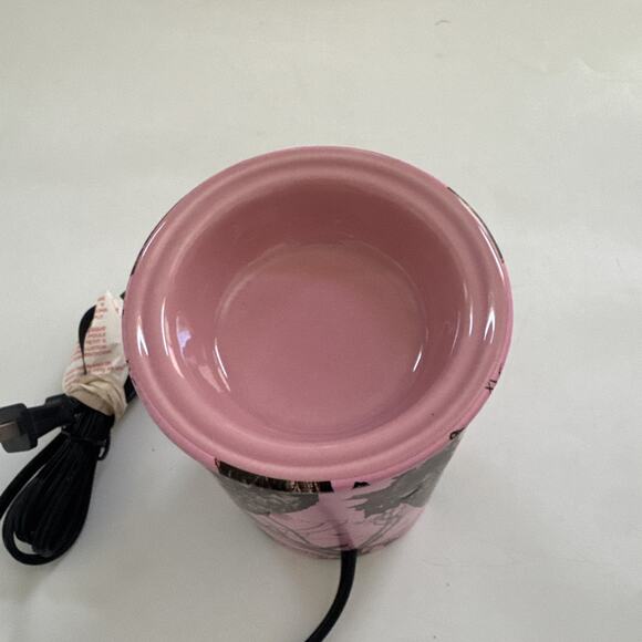 Scentsy Mossy Oak Break‎ Up Pink Wax Warmer Pink Camouflage FULL SIZE WORKS - Picture 3 of 9